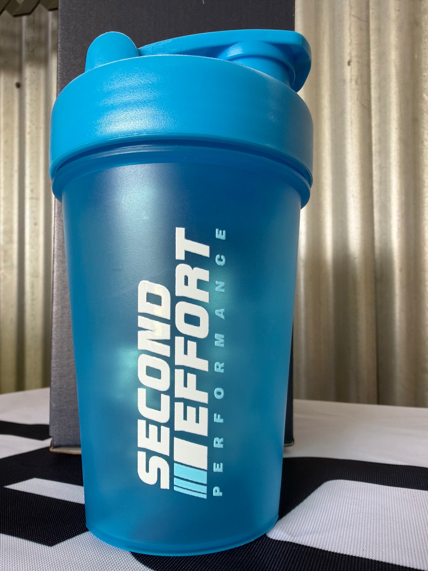 Second Effort Performance Shaker // Electric Blue